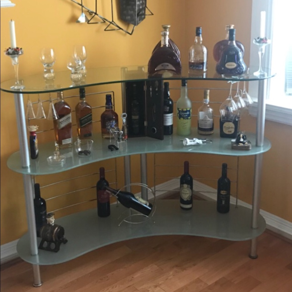 Dining room set and bar!